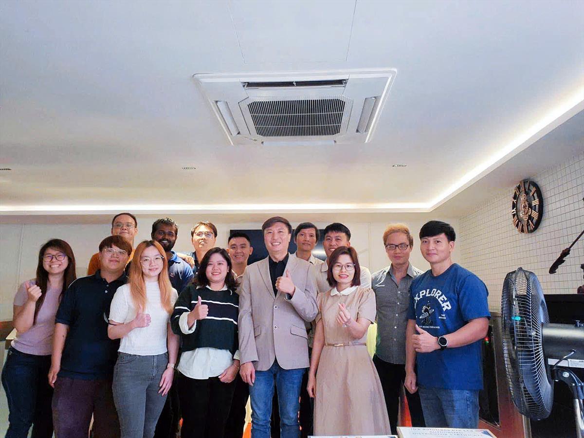 NHÂN SỰ TOTAL PARKING THAM GIA KHÓA ĐÀO TẠO CỔNG KIỂM SOÁT TẠI IOX